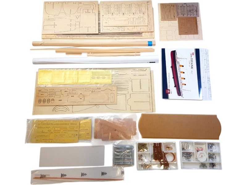 AMATI R.M.S. Titanic 1:250 kit (verze 2025)