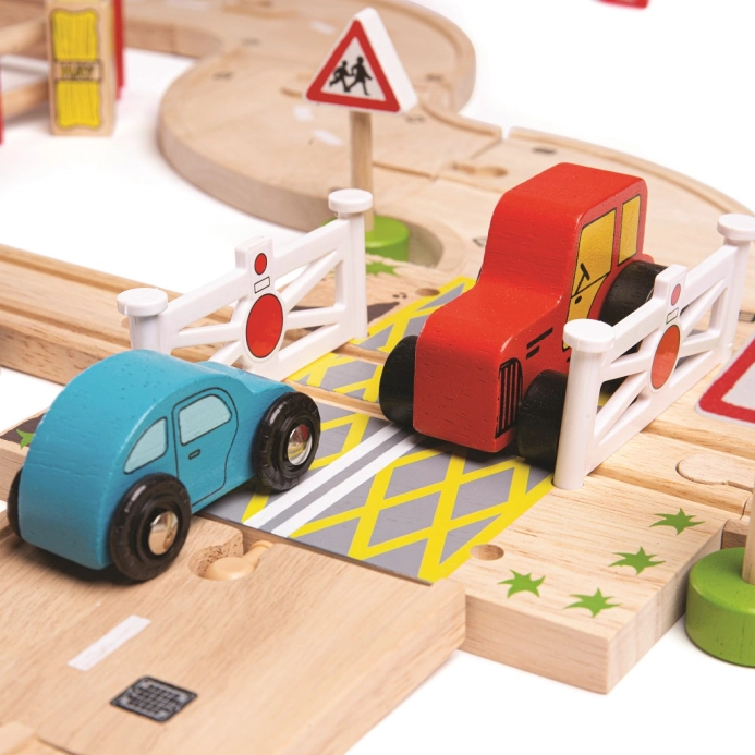 Bigjigs Rail Dřevěná vláčkodráha s venkovskou cestou 80 dílů poškozený obal