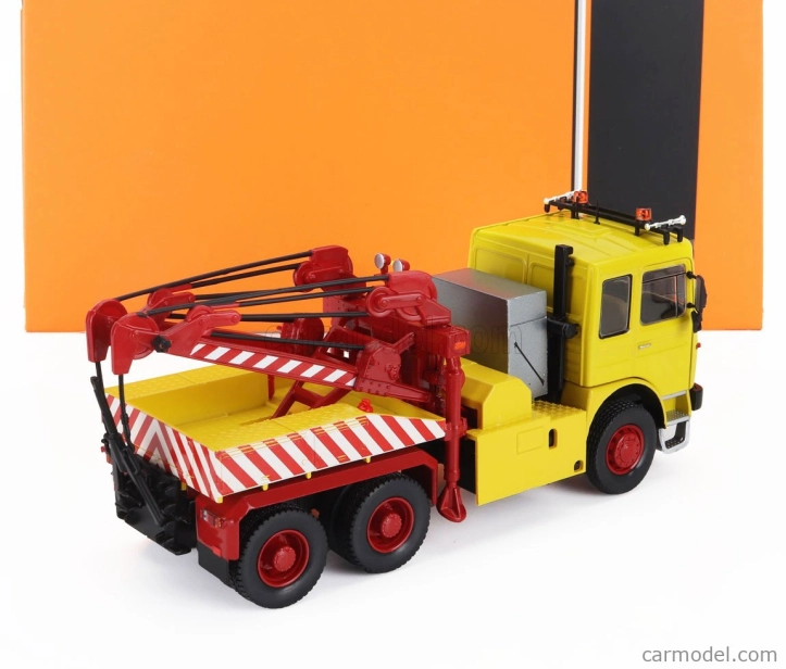 Ixo-models MAN F8 26.281 Tractor Truck 3-assi 1982 - Carro Attrezzi - Wrecker Road Service 1:43 Žlto-červená