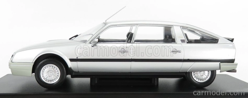 Edicola Citroen Cx 2500 Prestige Phase 2 1985 1:24 Strieborná