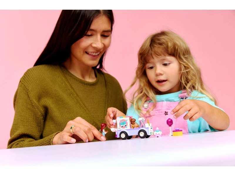 LEGO Friends - Jednorožčie donáškové auto s tortou