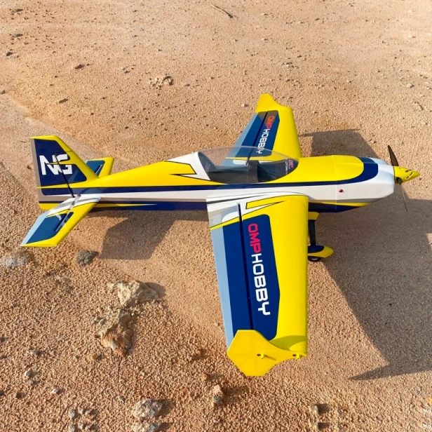 RC letadlo 67" Extra NG ARF 1,7m, žlutá
