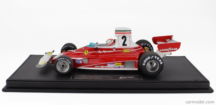 Repliky Ferrari F1 312t N 2 Pole Position Najrýchlejšie kolo a víťaz Long Beach Usa Gp (s figúrkou pilota) 1976 Clay Regazzoni 1:18 Red
