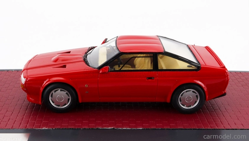 Modely v mierke Matrix Aston martin V8 Zagato 1986 1:43 Červená