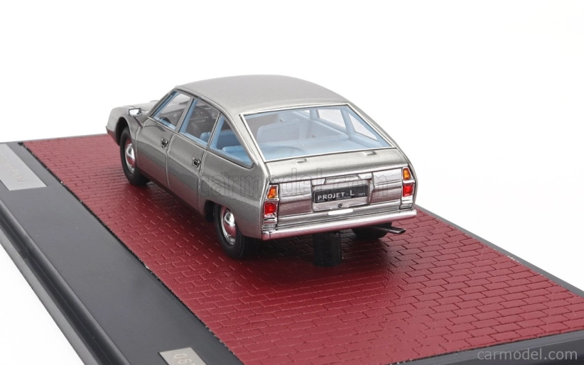 Matrix modely v mierke 1:43 Citroen Projet L 1971 Strieborná