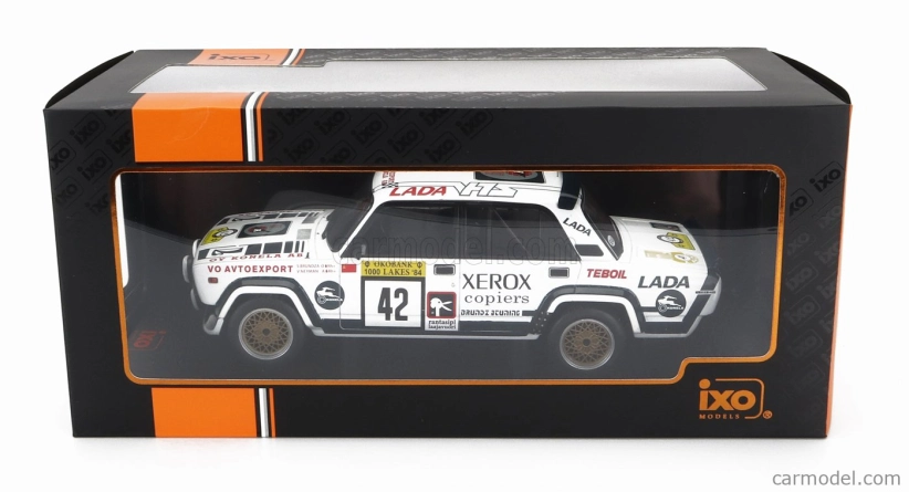 Ixo-models Lada fiat 2105 Vfts (night Version) N 42 Rally 1000 Lakes 1984 S.brundza - V.neyman 1:18 Bílá Černá