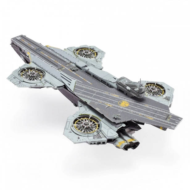 Oceľová stavebnica Helicarrier