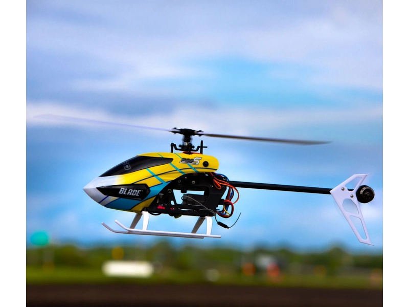 RC vrtuľník Blade 200 S SAFE BNF