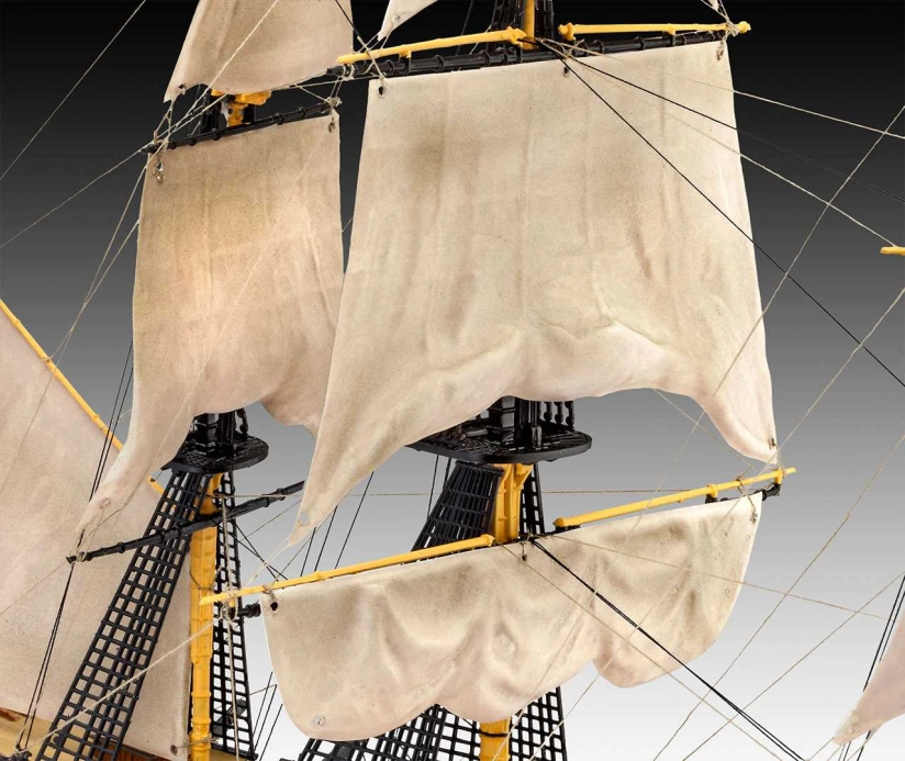 Revell H.M.S. Victory (1:146)