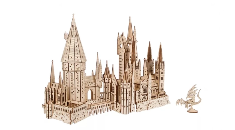 Ugears 3D dřevěné mechanické puzzle Hrad Bradavice, Harry Potter