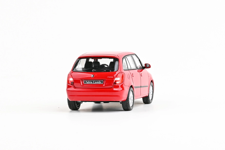 Abrex Škoda Fabia II FL Combi (2013) 1:43 - Červená Corrida