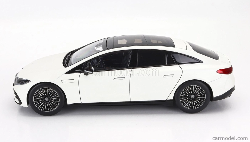 Nzg Mercedes benz Eqs (v297) 2022 1:18 Opalit Bílý Světlý