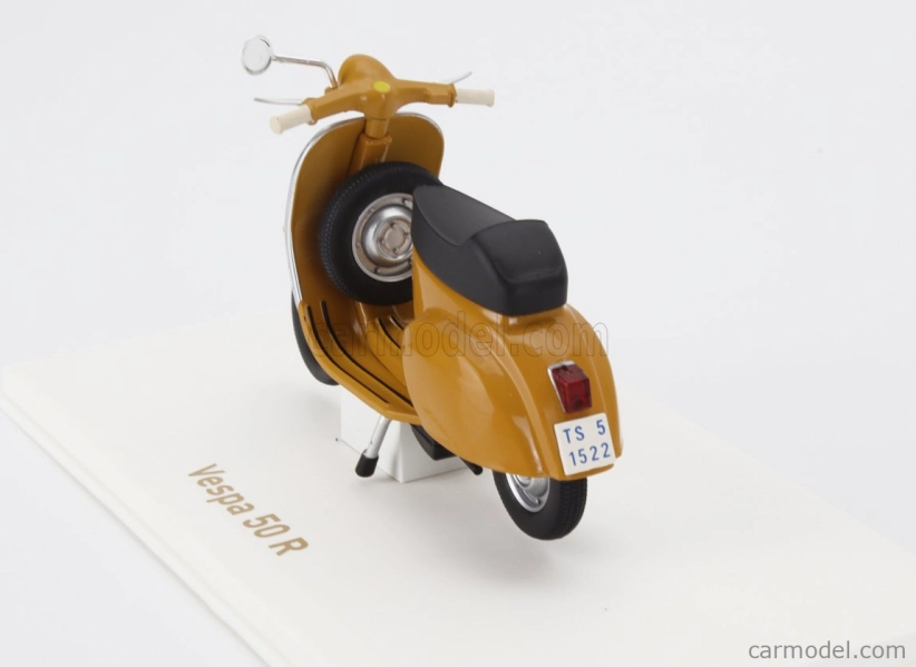 Norev Piaggio Vespa 50 R 1969 1:18 Positano Žlutá