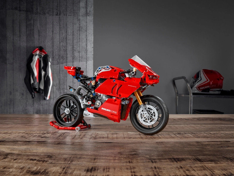 LEGO Technic – Ducati Panigale V4 R