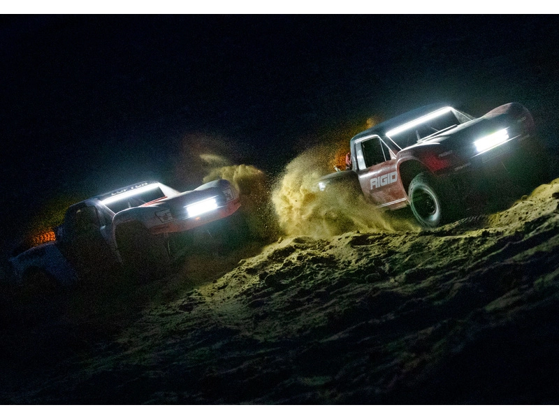 RC auto Traxxas Unlimited Desert Racer 1:8 RTR Rigid