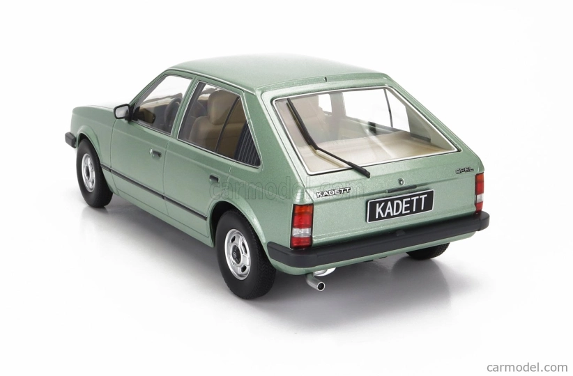 Triple9 Opel Kadett D 1984 1:18 Green Met