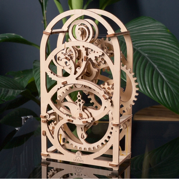 Ugears 3D drevené mechanické puzzle Clockwork