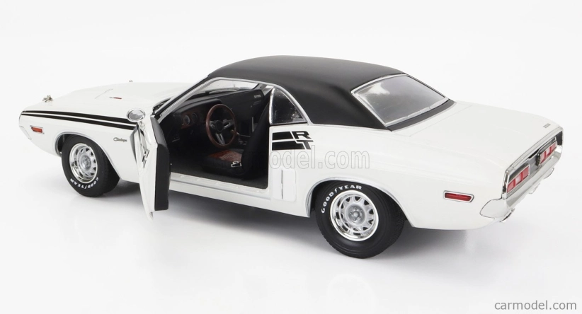 Greenlight Dodge Challenger R/t Coupe 1971 1:18 Bílá Černá
