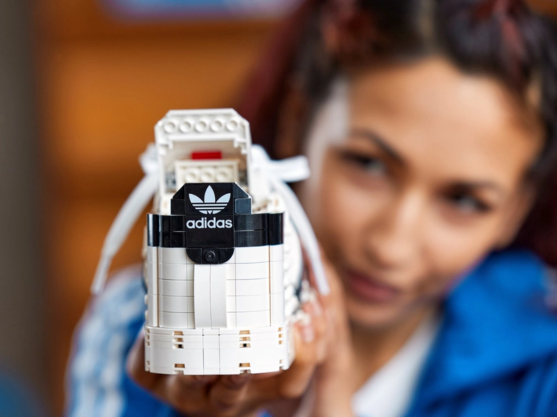 Ikony LEGO - adidas Originals Superstar