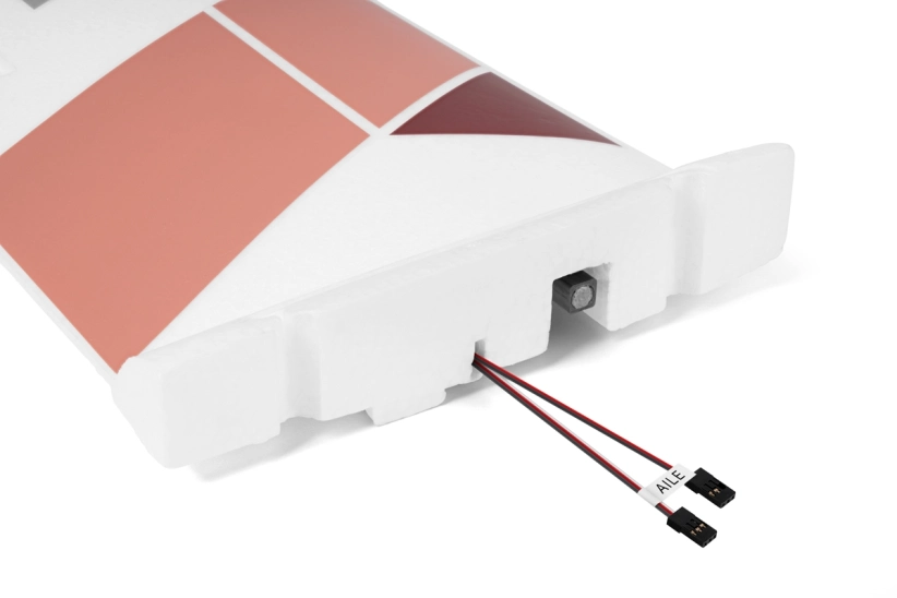 RC lietadlo Alpha 1500 V2 ARF, červené