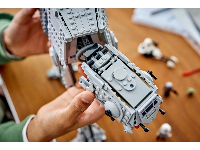 LEGO Star Wars - AT-AT™ s a INT-4 z Imperiálního zůstatku