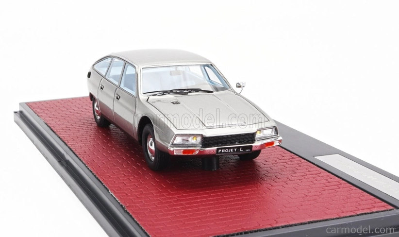 Matrix modely v mierke 1:43 Citroen Projet L 1971 Strieborná
