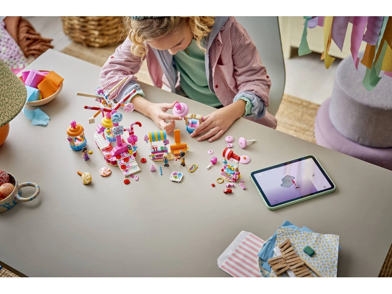 LEGO Friends - Kolotoč se sladkostmi a cupcaky