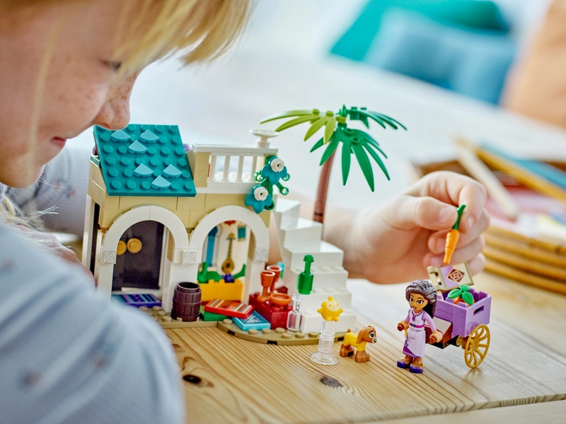 LEGO Disney Princess - Asha v meste Rosas