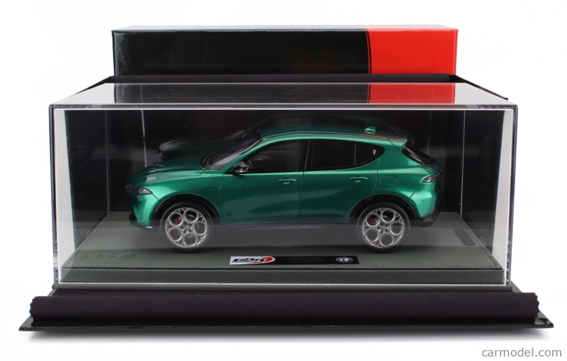 Bbr-models Alfa romeo Tonale Veloce Plug-in Hybrid 2023 - Con Vetrina - With Showcase 1:18 Verde Montreal - Green Met
