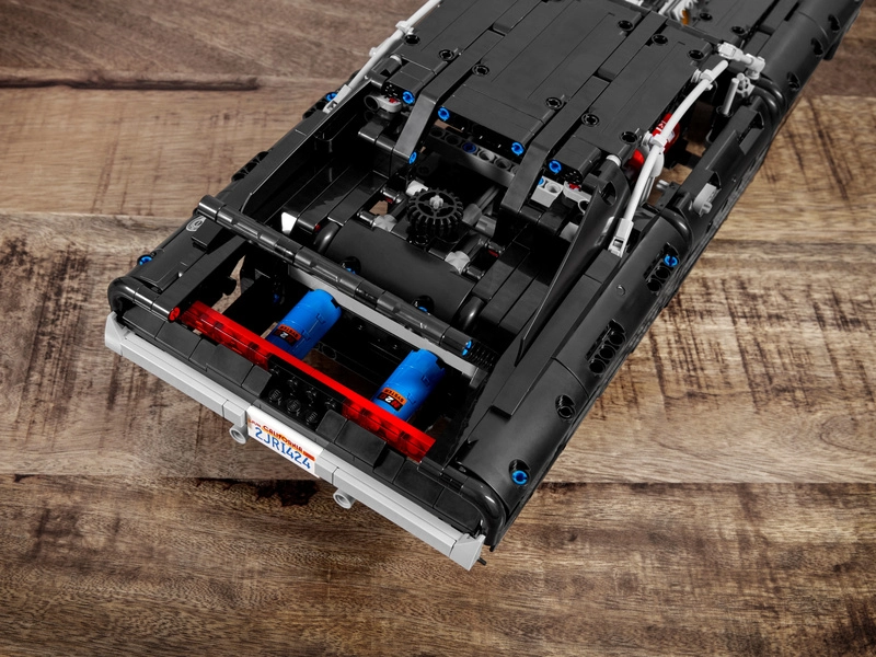 LEGO Technic – Domov Dodge Charger