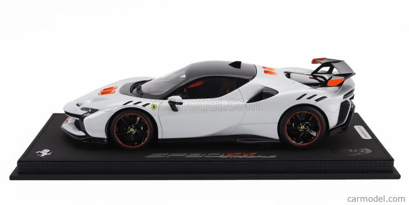 Bbr-models Ferrari Sf90 Xx Stradale 2024 - Con Vetrina - S vitrínou 1:18 Bianco Artico - White Met Orange Black