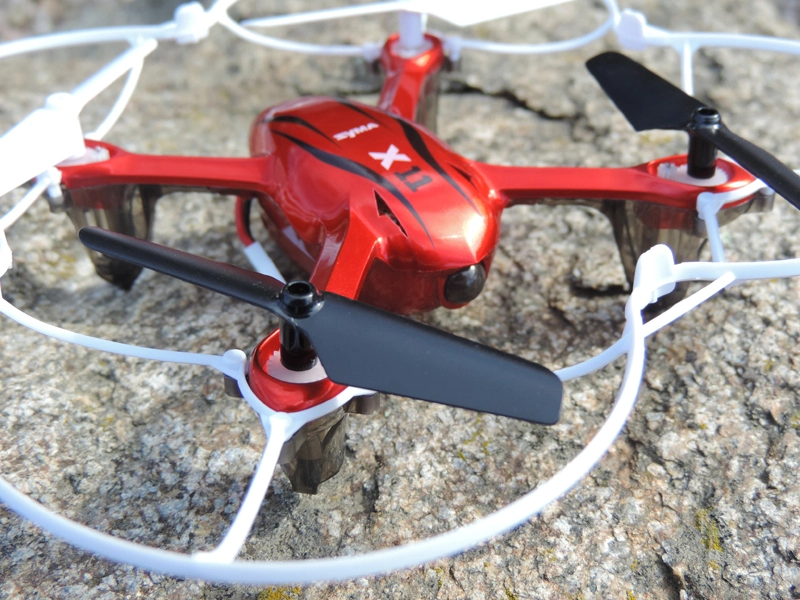 RC kvadrokoptéra Syma X11
