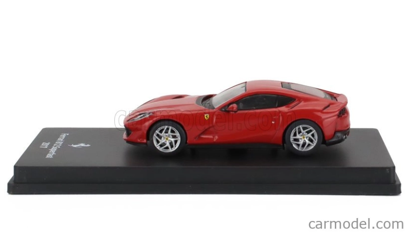 Edicola Ferrari 812 Superfast 2017 - Con Vetrina - With Showcase 1:64 Rosso Corsa 322 - Červená