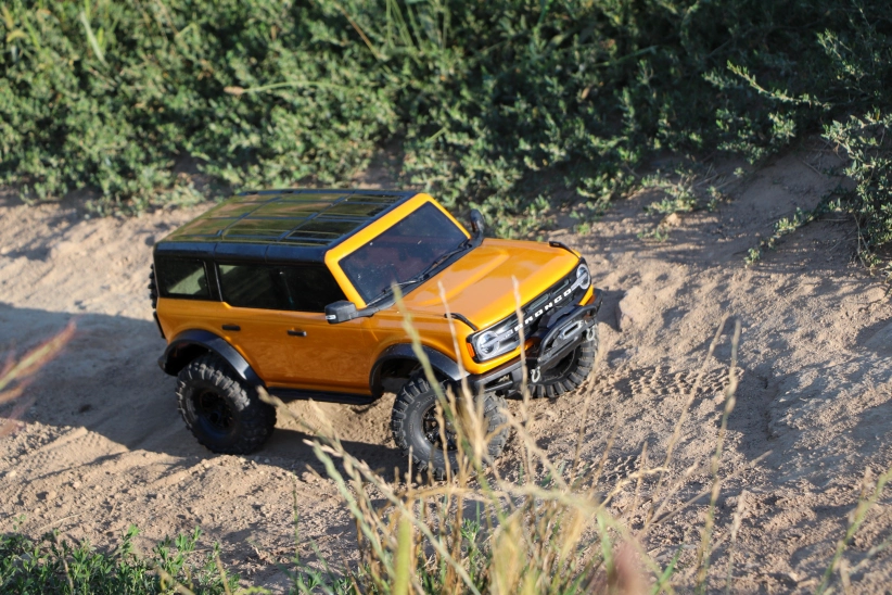 Traxxas TRX-4 Ford Bronco 2021 TQi 1:10 RTR červený