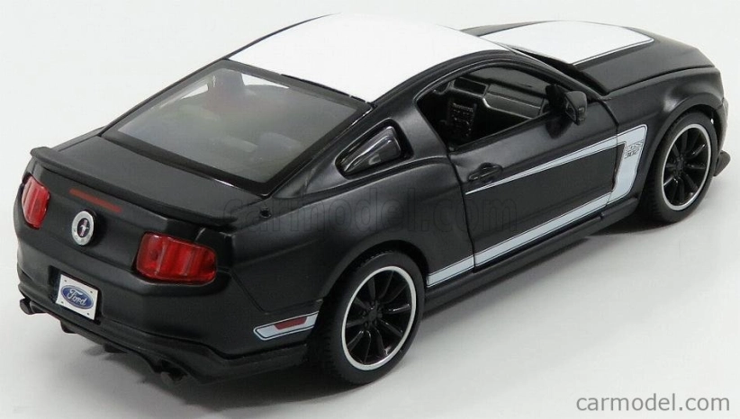 Maisto Ford USA Mustang Boss 302 Coupe 2012 1:24 matná čierno-biela