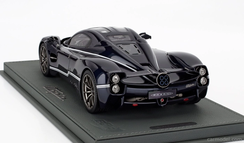 Bbr-models Pagani Utopia 2022 - Con Vetrina - With Showcase 1:18 Modrá Půlnoční Lesklá