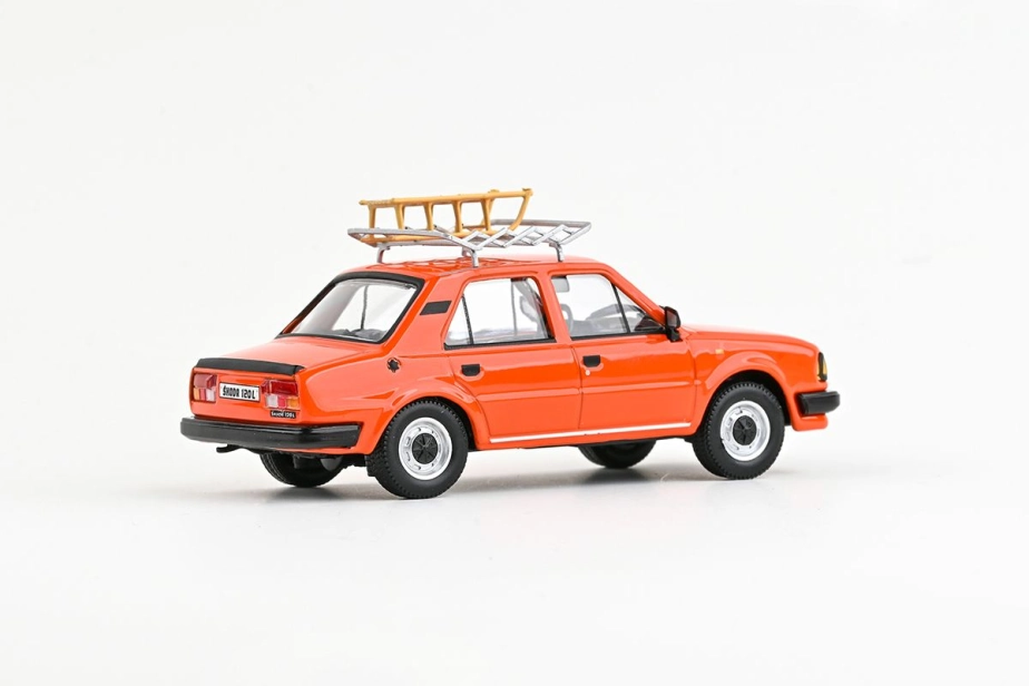 Abrex Škoda 120L (1984) 1:43 - Oranžová Brilantní