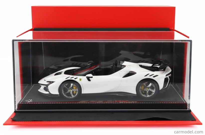 Bbr-models Ferrari Sf90 Xx Stradale Spider 2024 - Con Vetrina - With Showcase 1:18 Bianco Cervino - Bílá Černá