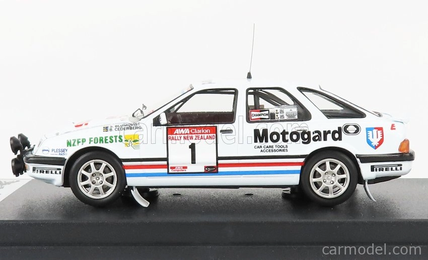 Trofeu Ford england Sierra Xr 4x4 (night Version) N 1 Rally New Zealand 1987 S.blomqvist - B.cederberg 1:43 Bílá