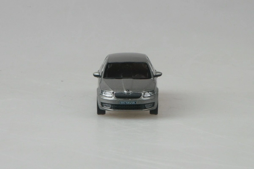 Abrex Škoda Octavia III (2012) 1:43 – béžová cappuccino metalíza