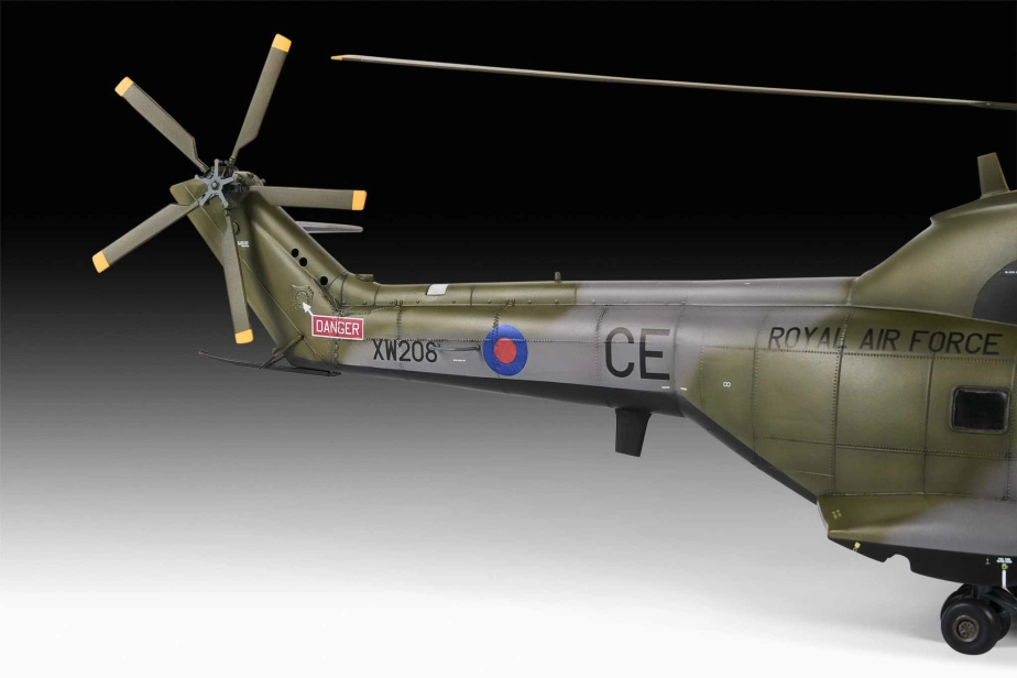 Plastic ModelKit vrtuľník 03758 - SA 330/Westland Puma HC.1 (1:32)