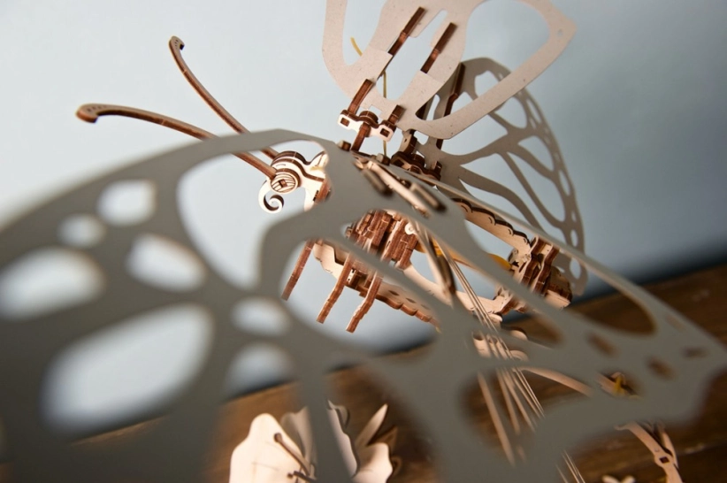 Ugears 3D drevené mechanické puzzle Butterfly