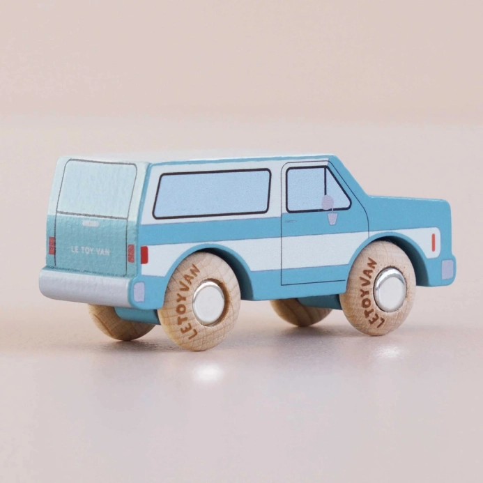 Le Toy Van Drevené autíčko Chuck