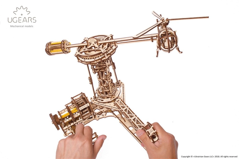 Ugears 3D drevené mechanické puzzle lietajúce stroje