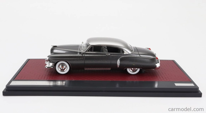 Matrix scale models Cadillac Coupe De Ville 1949 1:43 Silver