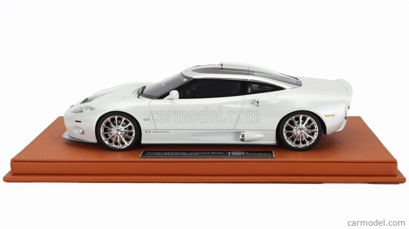 Topmarques Spyker C8 Aileron 2011 1:18 Cumulus White Met