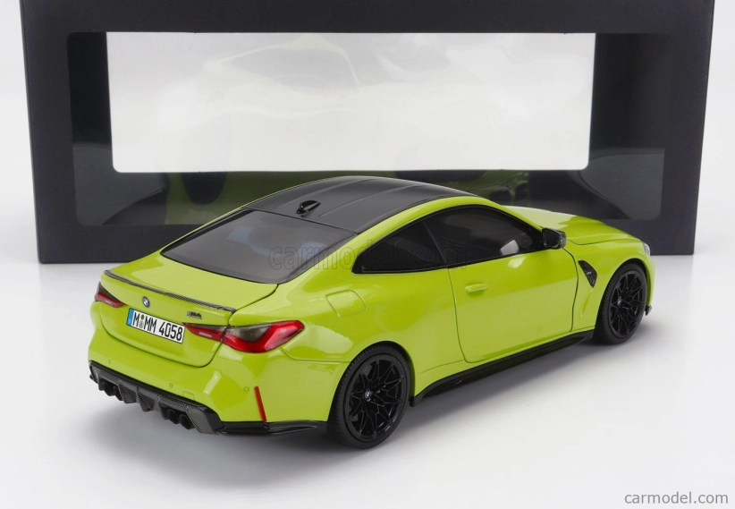 Minichamps BMW radu 4 M4 (g82) 2020 1:18 žltá čierna