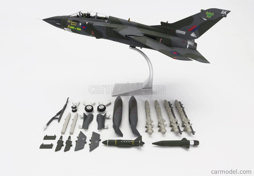 Corgi Panavia aircraft Gr.1 Tornado Military Airplane 1998 1:48 Vojenská Kamufláž