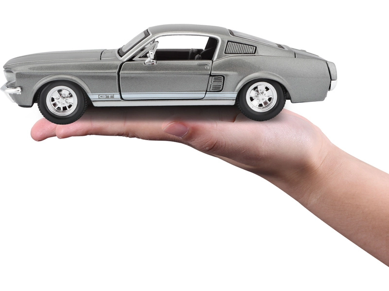 Maisto Ford Mustang GT 1967 1:24 šedá metalíza