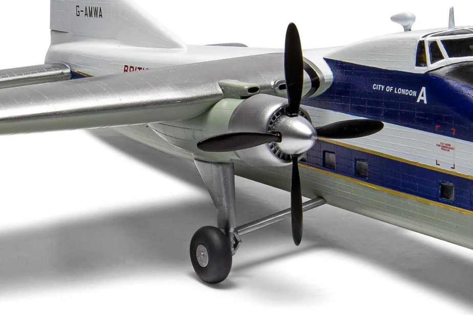 Classic Kit VINTAGE lietadlo A05002V - Bristol Superfreighter (1:72)